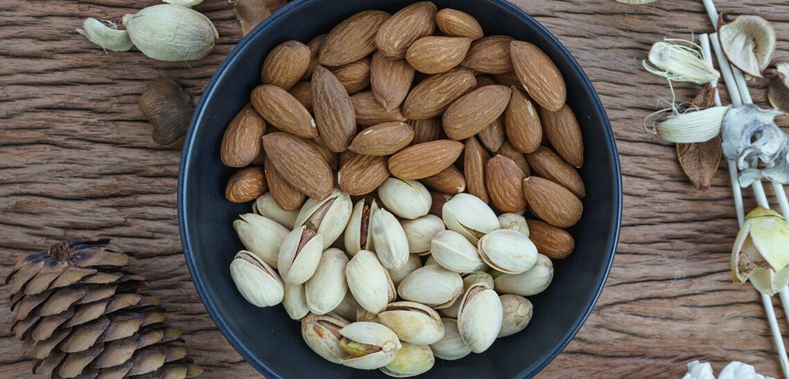 Pistachios vs Almonds